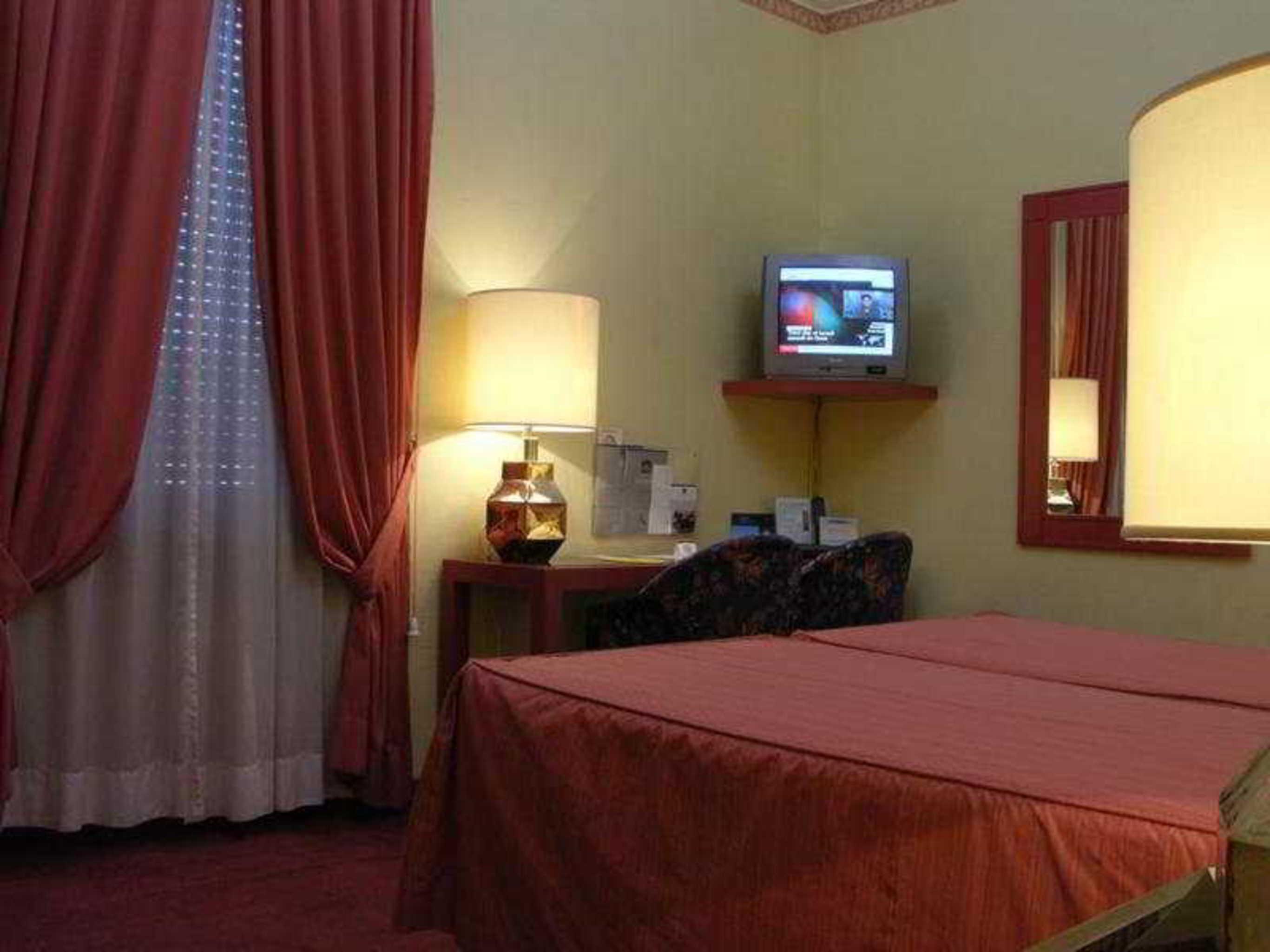 Hotel Mondial Рим Стая снимка